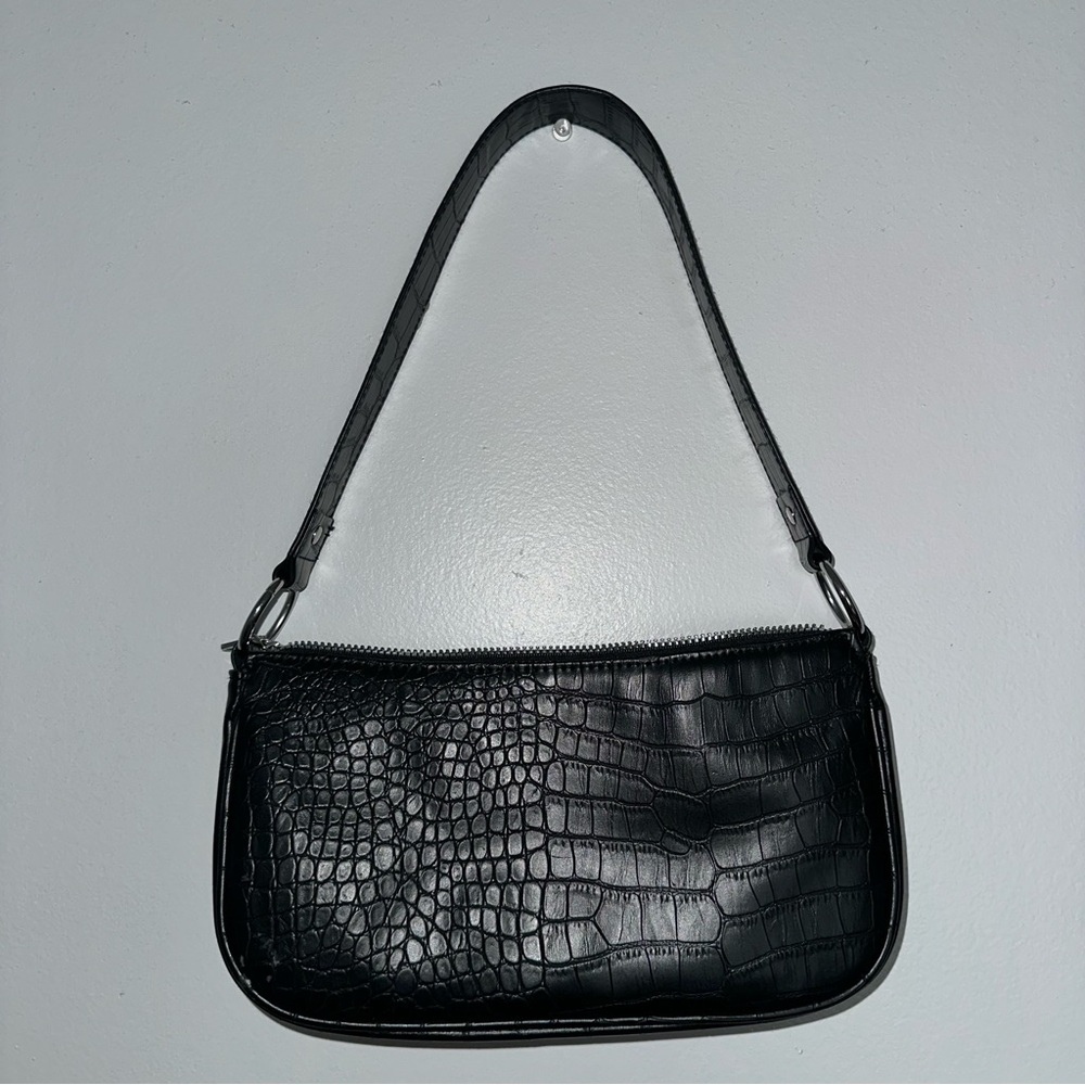 Elegant Black Crocodile-Embossed Women's Bag